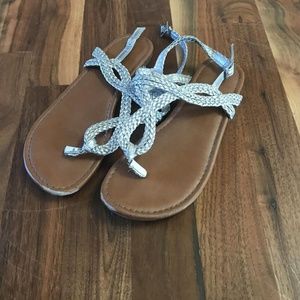 GUC Girls size 2 silver sandals
